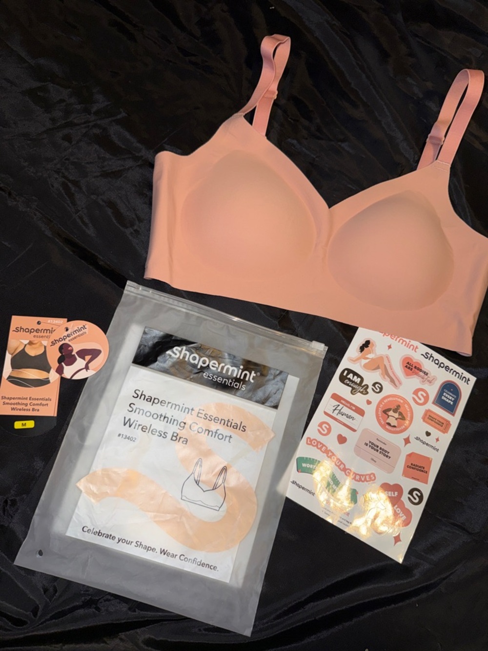 Shapermint Essentials Smoothing Comfort Wireless Bra Size M NWT #13402 Rose Tan